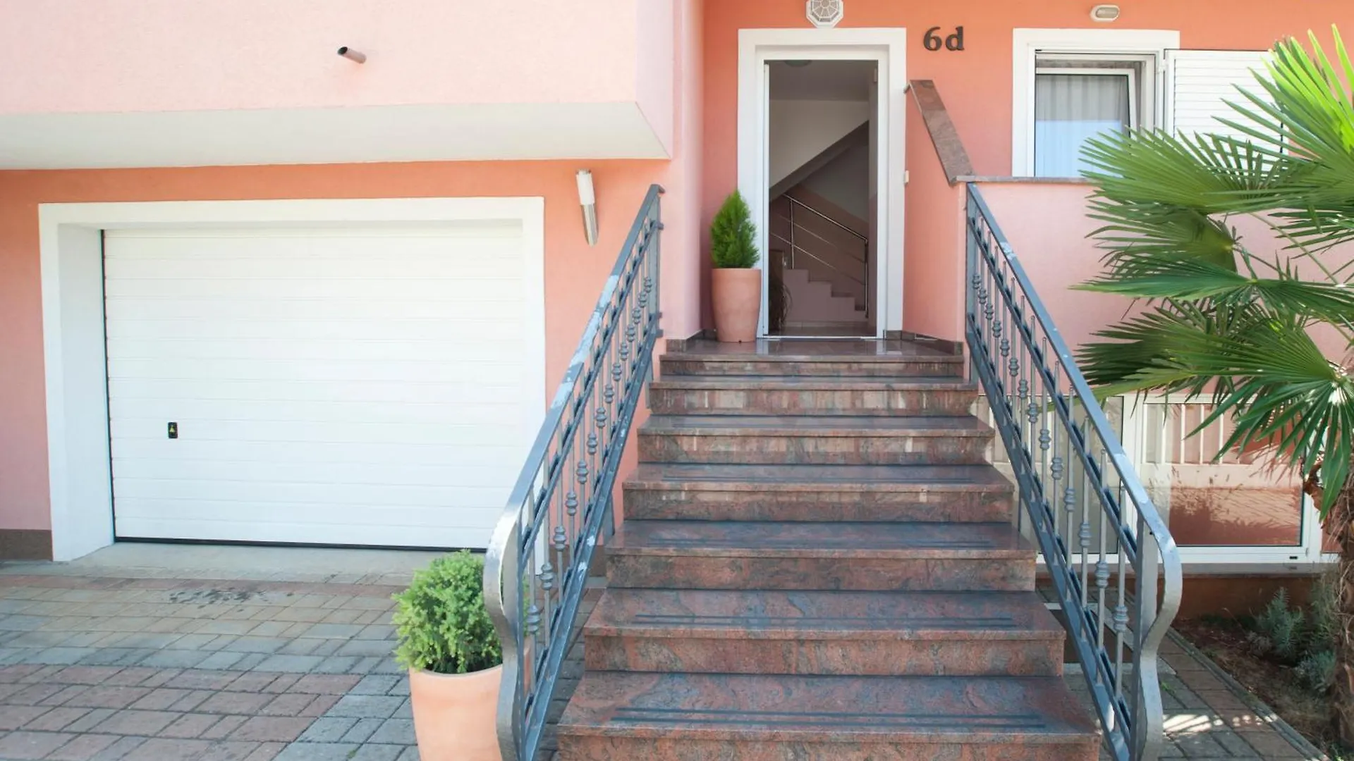 Apartments Maric With Parking Umag