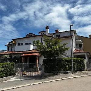 Apartment Rozi, Umag
